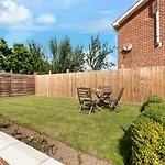4 Bed In Oc-w466