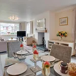 4 Bed In Oc-w466 Дом отдыха