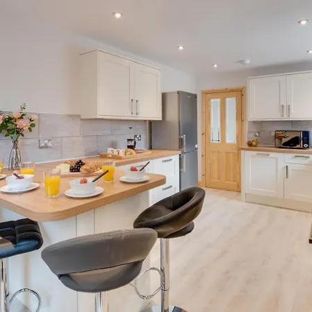 Holiday home 4 Bed In Oc-w466 Whitby