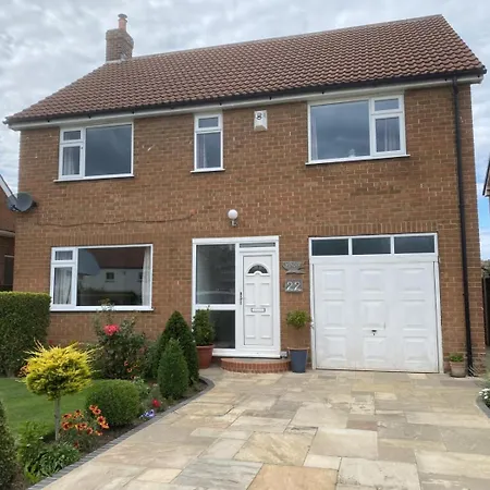 Holiday home 4 Bed In Oc-w466